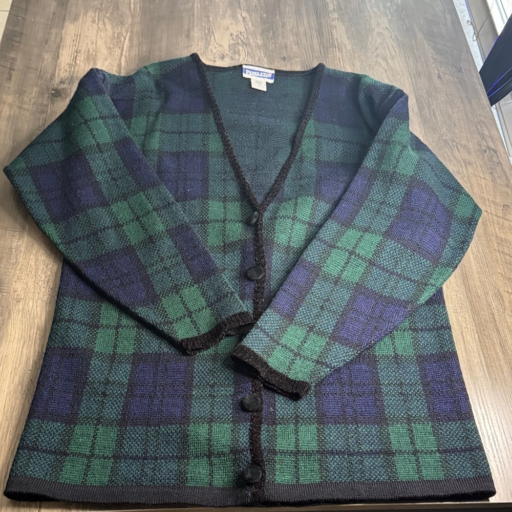 Vintage Made In The U.S.A Pendleton Green And Blue Checkered 96% Wool Cardigan